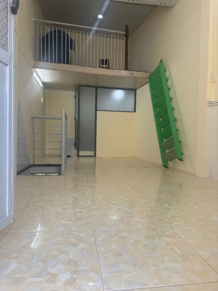 Nhà nguyên căn đường Dương Bá Trạc, quận 8, 24m² - Giá chỉ 6 triệu/tháng!