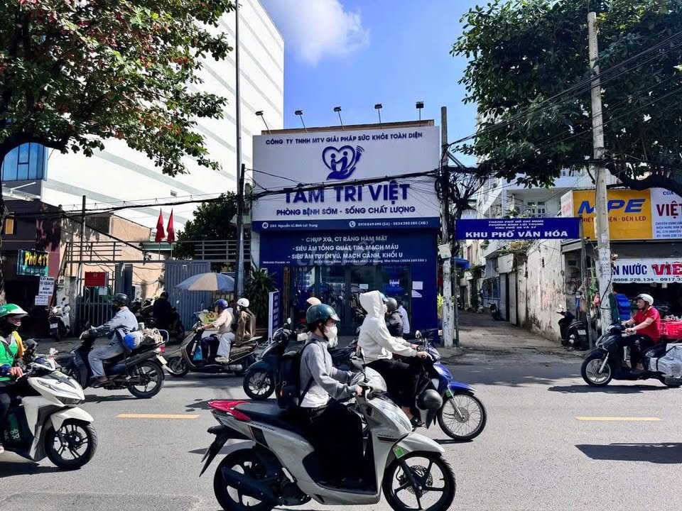 Mặt tiền thương mại cho thuê tại Nguyễn Xí, 60m², giá chỉ 20 triệu/tháng - Vị trí vàng cho kinh doanh!