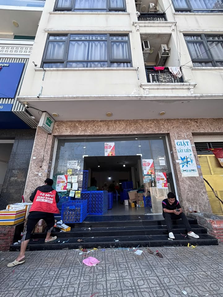 Mặt bằng kinh doanh cho thuê tại 123 Nguyễn Hữu Tiến, Tân Phú - Diện tích 108m² chỉ 21 triệu/tháng!