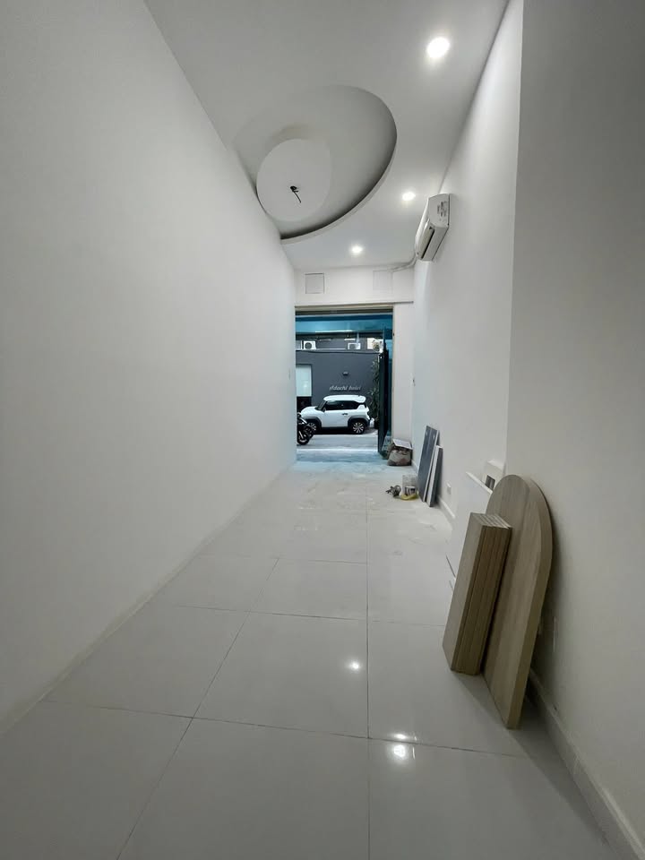 Cho thuê mặt bằng mới xây Sư Vạn Hạnh Q10 - 9 triệu, tiện kinh doanh ngay!