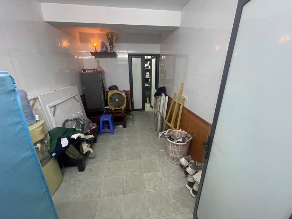 Nhà bán Yên Phụ Tây Hồ 40m² giá 3 tỷ - Sổ đỏ trao tay ngay!