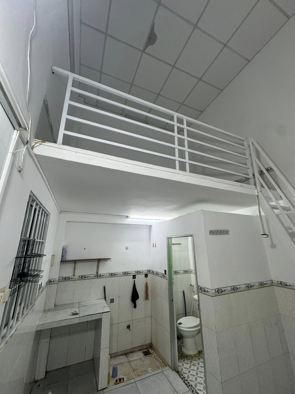 Nhà trọ 140m² gần Đại học Y Dược Cần Thơ giá chỉ 8.2 tỷ - Đầu tư sinh lời cao!