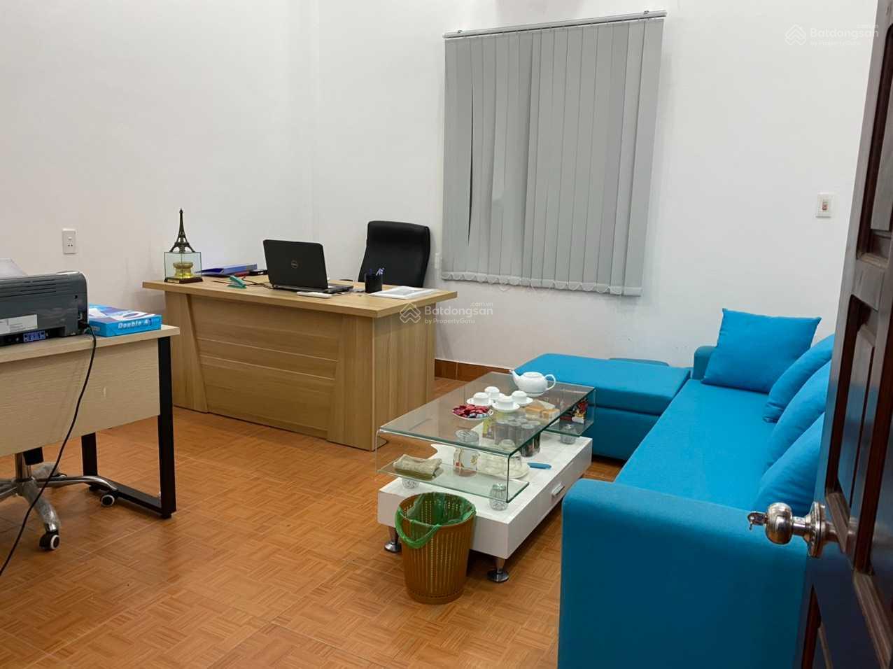 Văn phòng startup chính chủ mặt phố Nguyễn Ngọc Vũ 20m² - Full dịch vụ, quà tặng hấp dẫn!