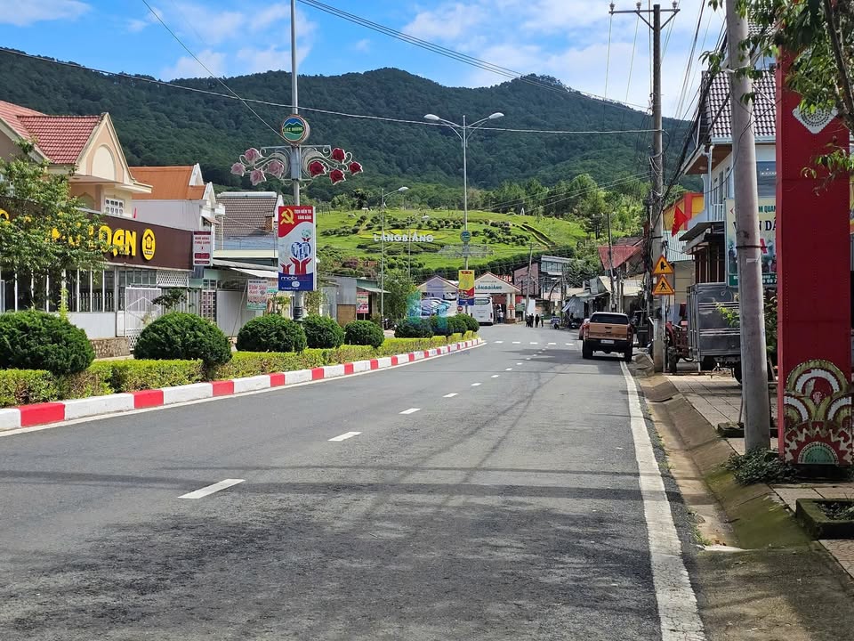 Nhà phố Lạc Long Quân, Đà Lạt 147m² giá 4.9 tỷ - Đầu tư sinh lời ngay!