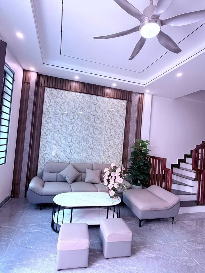 Nhà phố 3 tầng tại phường Hải Tân, TP Hải Dương 50m² giá 2 tỷ - Gần chợ, trường học!