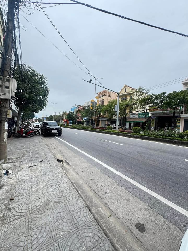 Nhà 2 tầng Lý Thường Kiệt, Đồng Hới 150m² giá 7 tỷ - Cơ hội đầu tư hấp dẫn!