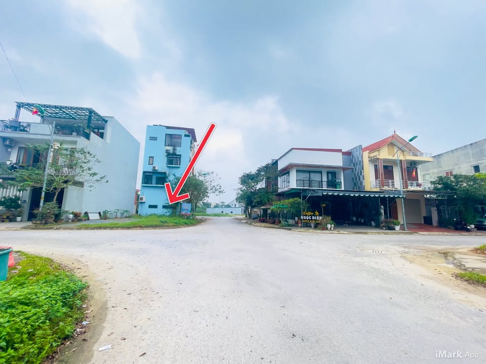 FrontHouse 2 Mặt Tiền Đường Lê Đình Chinh, Quảng Bình - 107.2m² giá 3 tỷ - Đầu tư sinh lời!