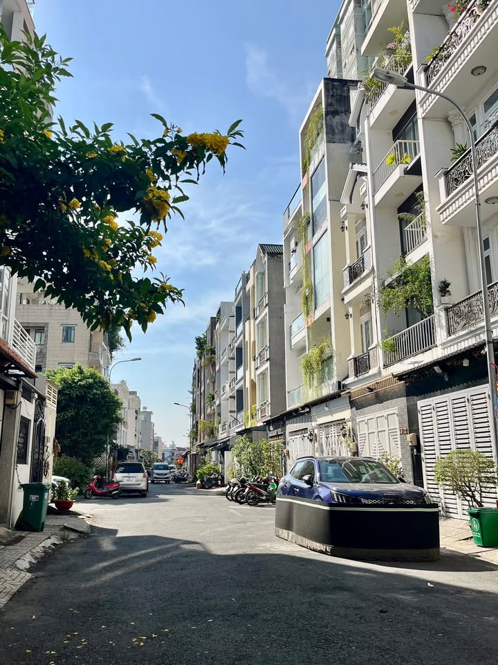 Nhà phố Tô Hiệu Tân Phú 73m² giá 6.2 tỷ - Gần Đầm Sen, nhận nhà ngay!