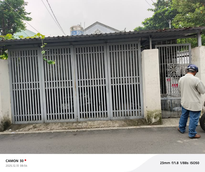 Nhà cấp 4 hẻm đường số 5 Linh Xuân 232.83m² giá 13 tỷ - Sổ hồng chính chủ!