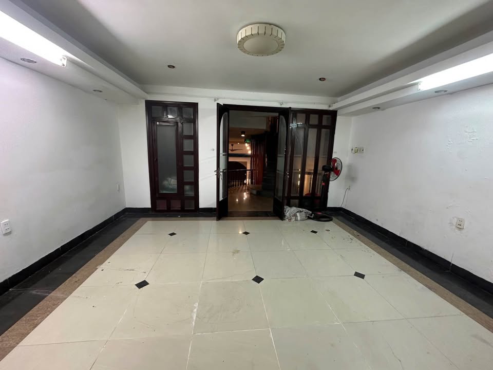 Phòng cho thuê mặt tiền Hùng Vương, Tuy Hoà 2 triệu - Không gian thoáng đãng, tiện nghi