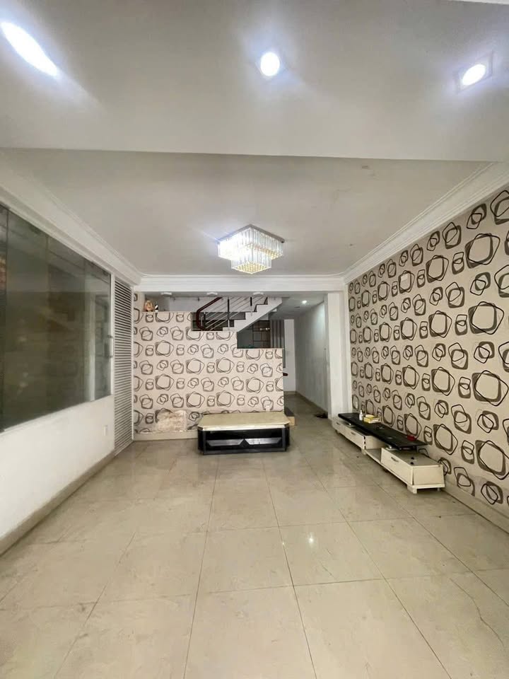 Nhà mặt tiền Lê Cơ, Hòa Cường Bắc 110m² giá 8 tỷ - Đầu tư sinh lời ngay!