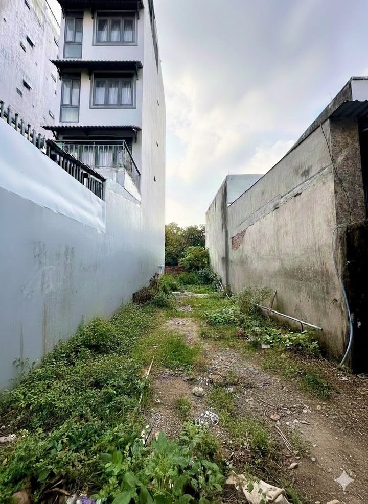 Lô đất mặt tiền đường Lã Xuân Oai 80m² giá 6.6 tỷ - Cơ hội đầu tư hấp dẫn!