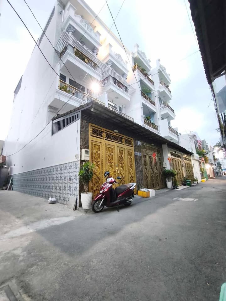 Nhà 5 tầng Nguyễn Duy Cung 85m² giá 11.3 tỷ - Thu nhập cho thuê ổn định 30 triệu/tháng!