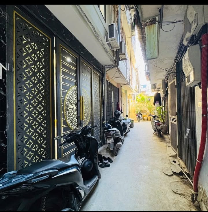 Nhà phố Yên Hòa, Cầu Giấy 26m² giá 7.2 tỷ - Vị trí đắc địa, không thể bỏ lỡ!