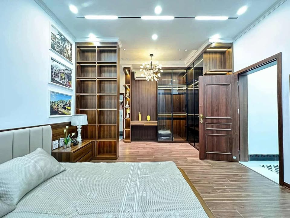 Nhà phố Trung Kính Cầu Giấy 55m² - Kinh doanh thuận lợi, ô tô vào tận nhà!