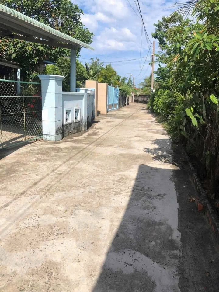 Lô đất thổ cư 200m² tại khu phố Mỹ Hoà, Phú Yên - Giá chỉ 1.8 tỷ, thương lượng ngay!