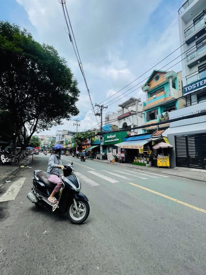 Nhà riêng Hẻm 1 Tôn Đản, Quận 4, 50m² giá 5.39 tỷ - Sẵn sàng vào ở!