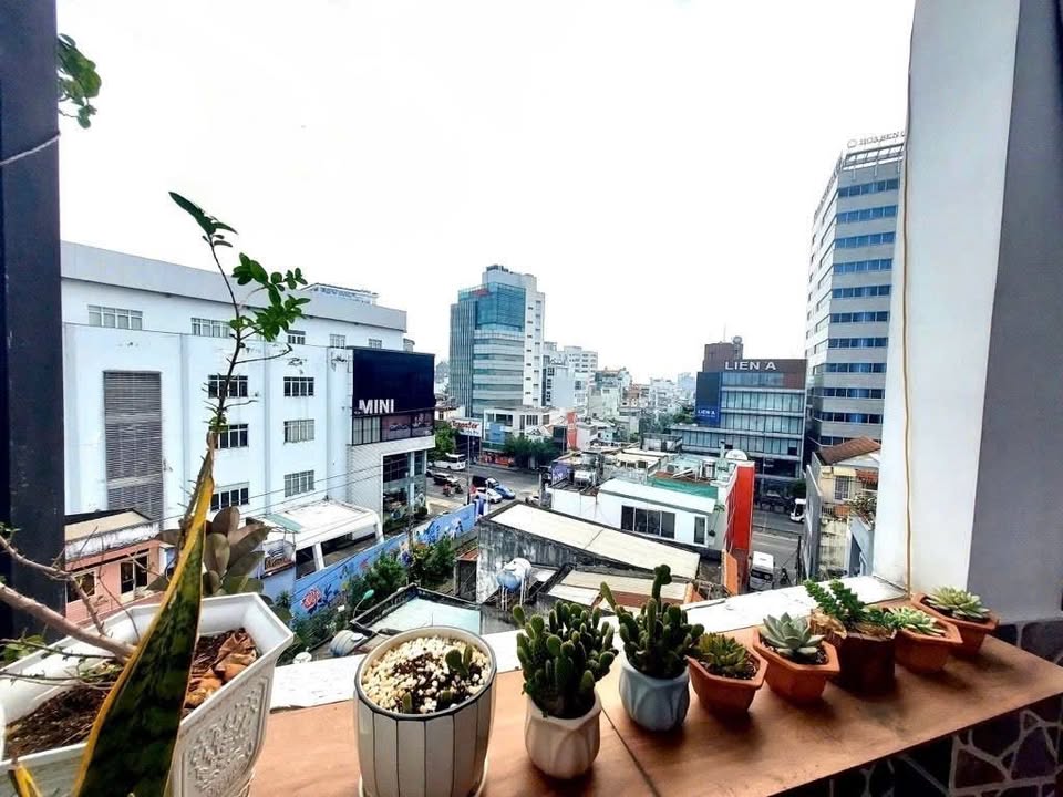 Nhà bán Phú Nhuận 144m² giá 23.79 tỷ - Khu vực VIP, 25 phòng cho thuê ổn định!