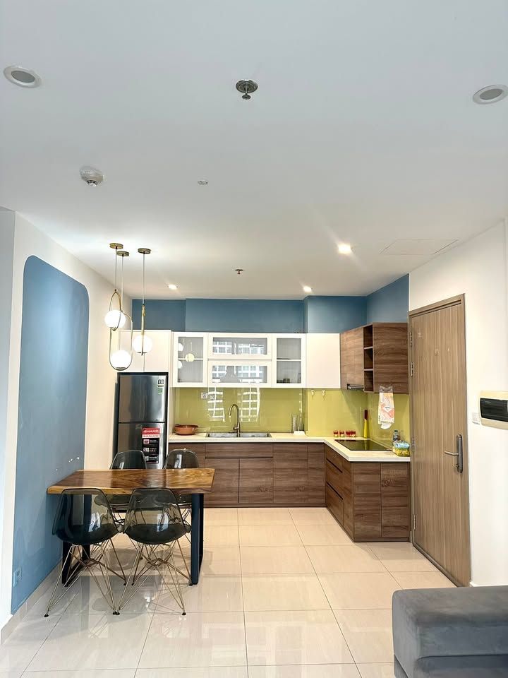 Căn hộ 3PN Vinhomes Grand Park Quận 9 giá 10 triệu - Full nội thất hướng mát