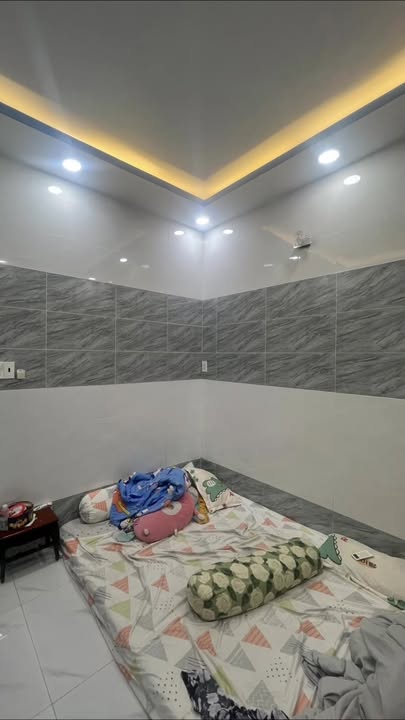 Nhà 2 tầng Hẻm 50 Dương Đức Hiền, Tân Phú, 34m² giá 4.85 tỷ - Sổ hồng chính chủ!