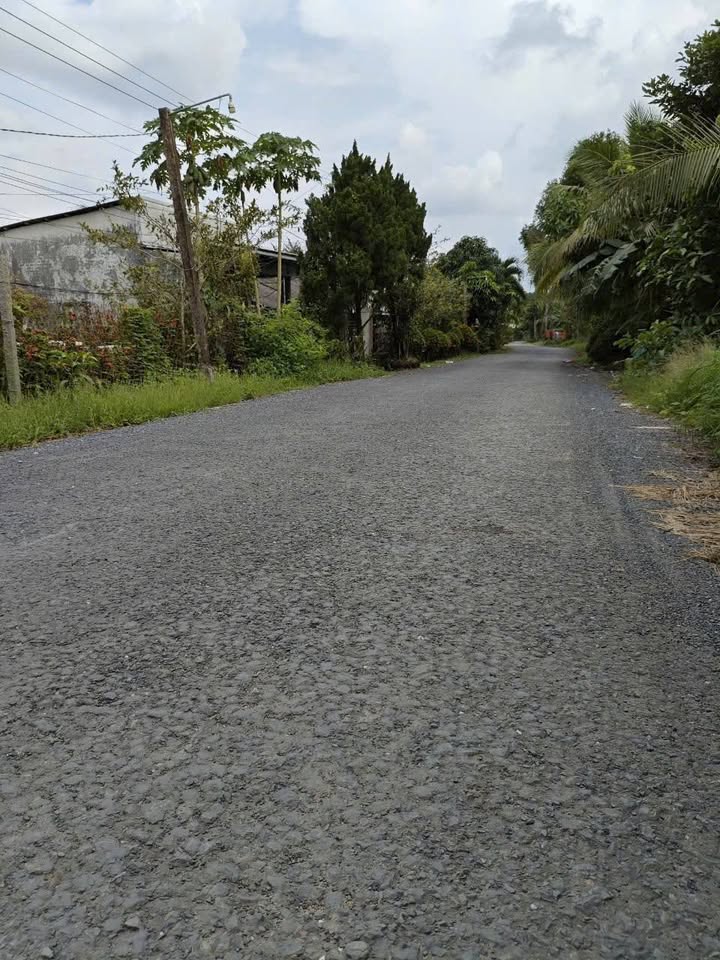 Nhà riêng tại Phường Tân Hạnh, Vĩnh Long 149m² giá 1.2 tỷ - Sân đậu ô tô rộng rãi!