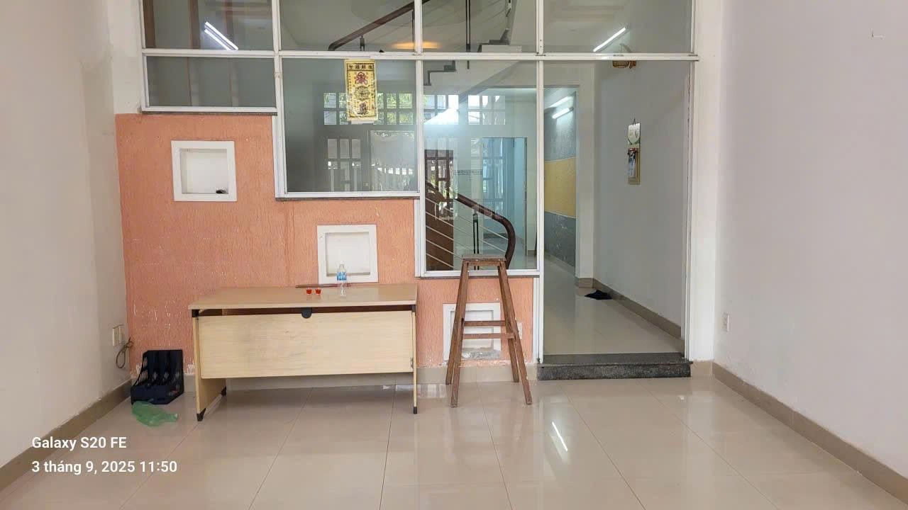 Cho thuê nhà 2 tầng đường Dũng Sĩ Thanh Khê - Đà Nẵng, 90m² chỉ 11 triệu/tháng