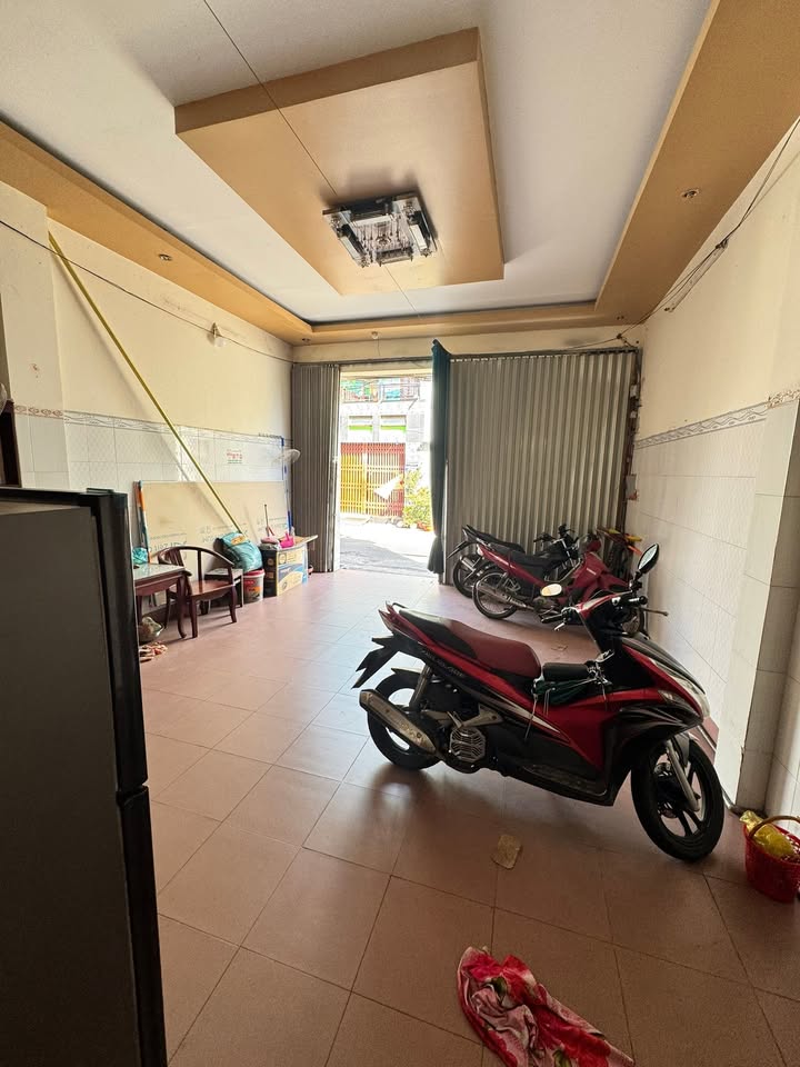 Nhà nghỉ mặt tiền Đào Duy Anh Phan Thiết 100m² giá 4 tỷ - Kinh doanh ngay!