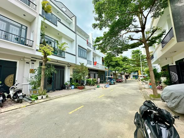 Nhà phố KDC An Phú 18, Bình Dương 65m² giá 4.3 tỷ - Sẵn sàng ở ngay!