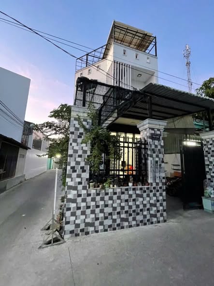 Nhà góc 2 mặt hẻm Nguyễn Văn Tạo Long Thới 93.5m² giá 4.1 tỷ - Đầu tư sinh lời ngay!