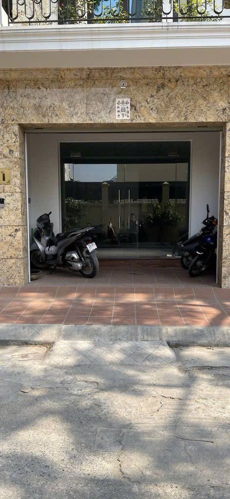 Cho thuê mặt bằng kinh doanh tại Cầu Giấy 100m² - Phù hợp mọi mô hình