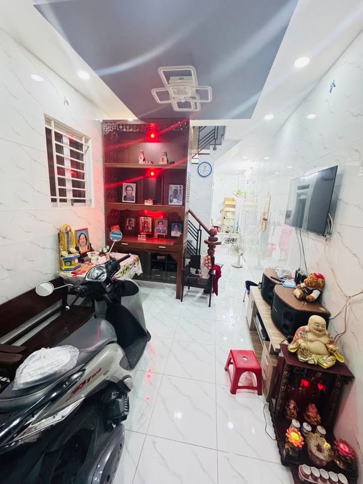 Nhà 2 tầng Lũy Bán Bích Tân Phú 60m² giá 4 tỷ - Sổ hồng chính chủ!