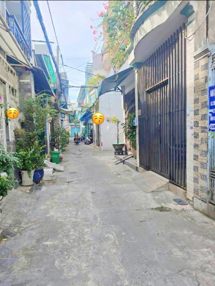 Nhà 2 tầng hẻm thông thoáng Tân Phú 48m² giá 5 tỷ - Sổ hồng riêng, thương lượng!