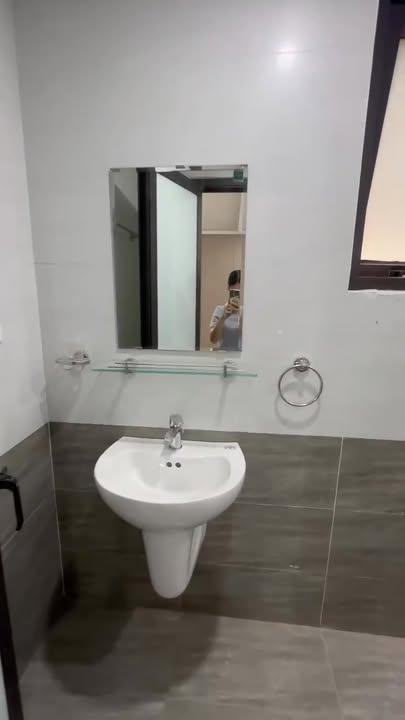 Phòng cho thuê tại Ngõ 153 Phú Đô, 25m² giá chỉ 4.5 triệu - Sẵn sàng vào ở!