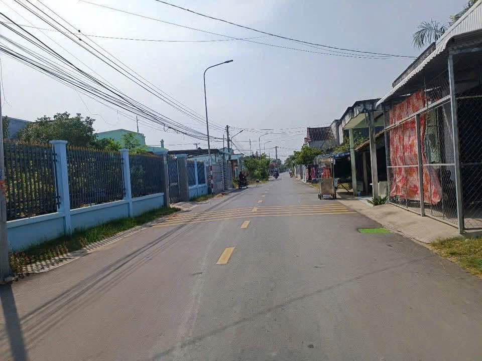 Đất nền mặt tiền đường Lê Hoàng Chu, Sóc Trăng - 1.1 tỷ, chính chủ!