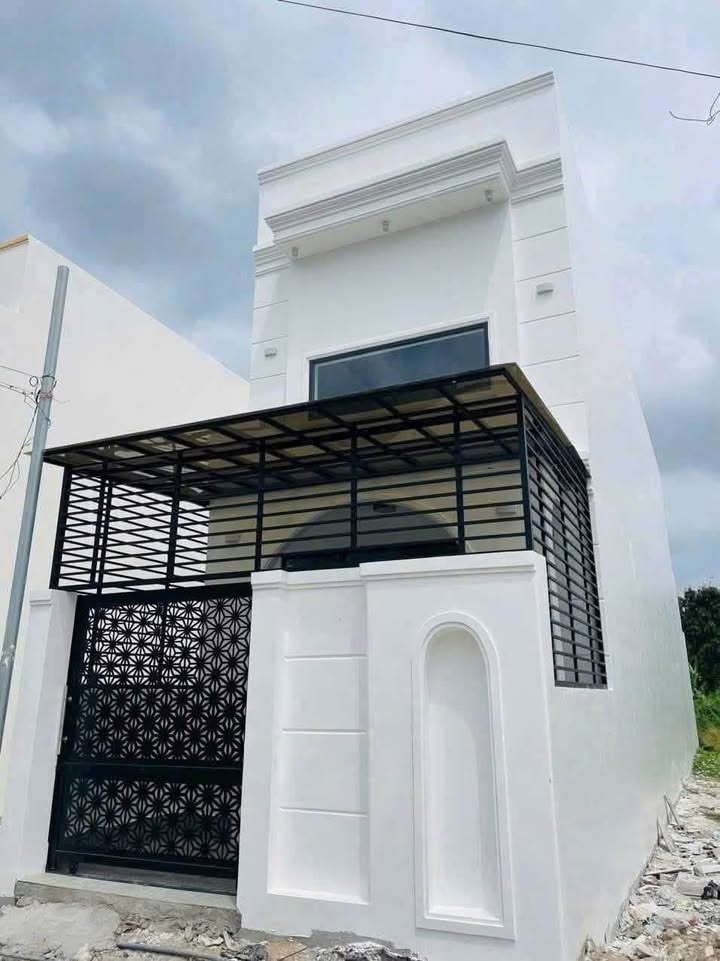 Nhà trệt lửng hẻm 305 Nguyễn Văn Linh - 86m² giá 1.82 tỷ - Thiết kế hiện đại, tiện nghi!