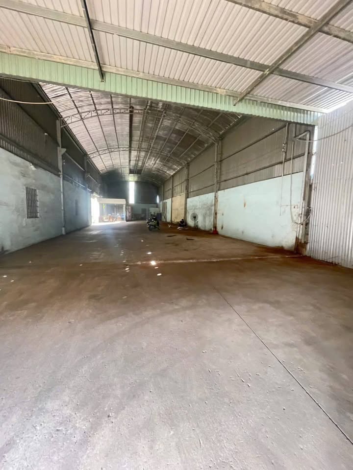 Cho thuê kho xưởng 400m² Trảng Dài - Mặt tiền kinh doanh gần chợ