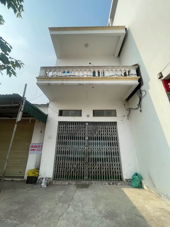 Nhà 2 tầng mặt đường Lý Bôn Thái Bình 40m² giá 3.6 tỷ - Đường rộng thuận tiện kinh doanh!