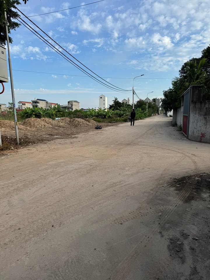 Đất nền Thôn Chiều Đông, Nghĩa Trụ, 84m² giá 3 tỷ - Đường rộng ô tô tránh nhau!