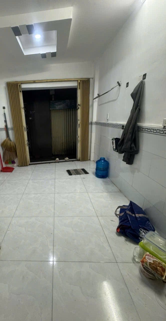 Nhà cho thuê Hiệp Thành, Q.12, 15m² giá 3.5 triệu - Không gian thoáng mát