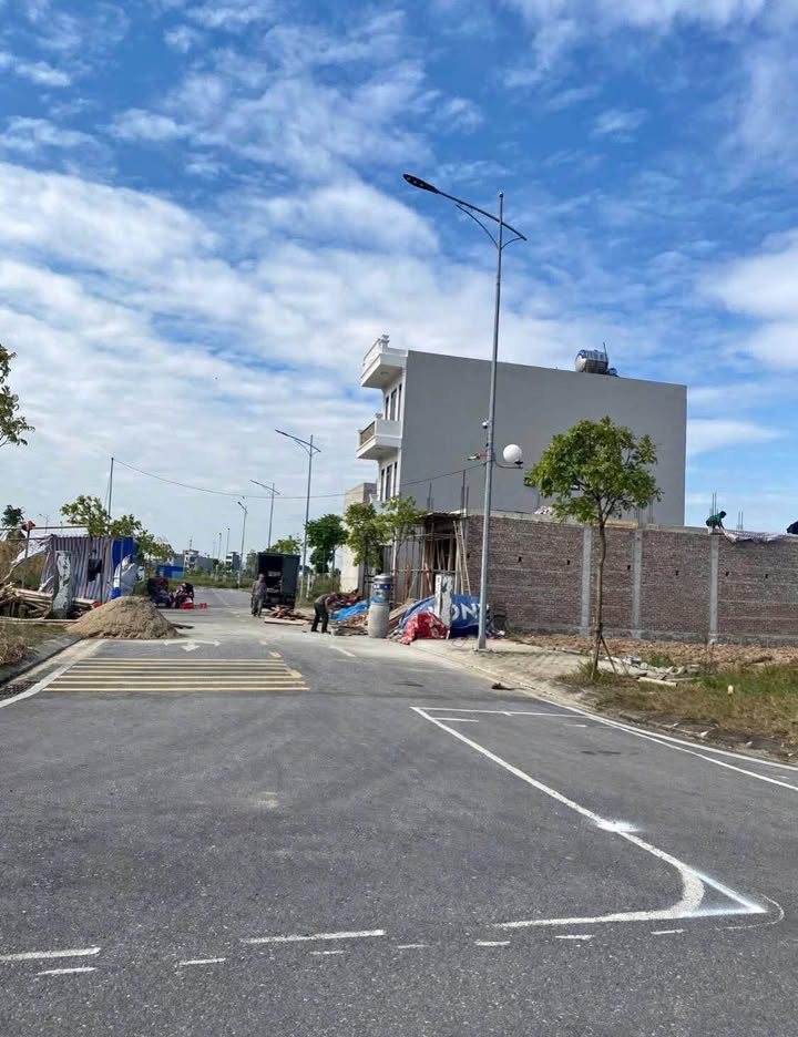 Đất nền Khu đô thị Nam Sông Đào 72m² giá 2.2 tỷ - Cơ hội đầu tư an toàn!