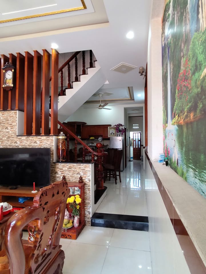 Nhà 1 Lầu 4 Phòng Ngủ Tại An Phú, Thuận An - Giá Chỉ 2.77 Tỷ!