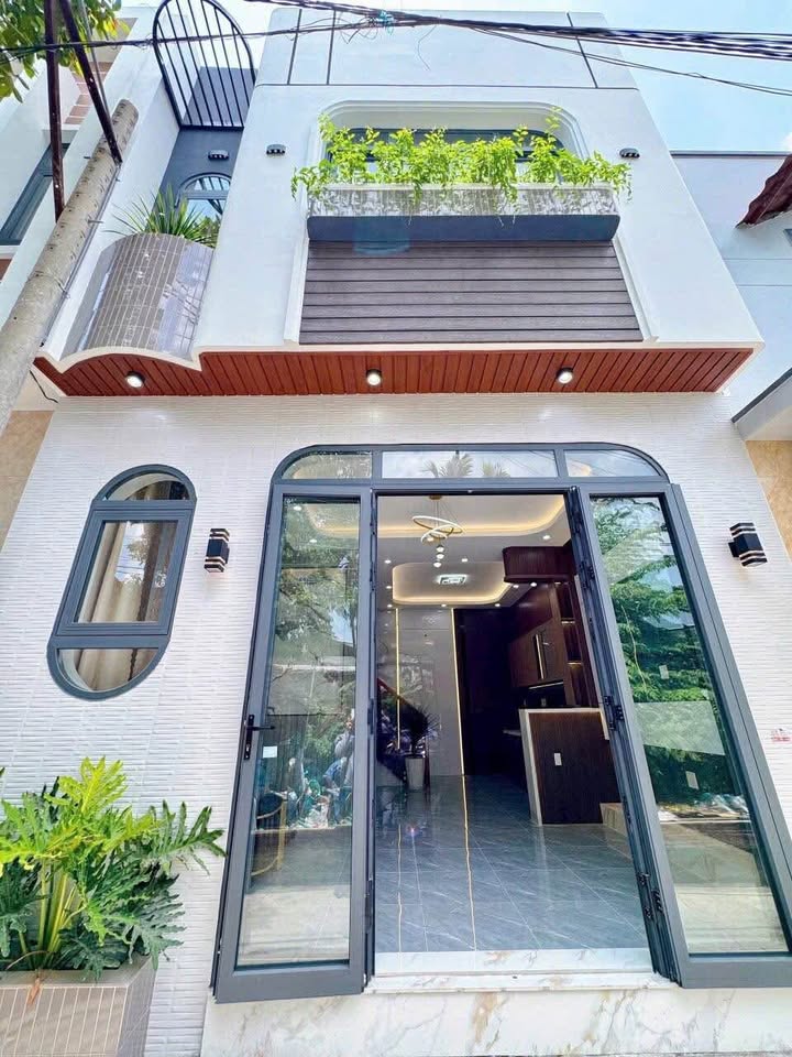 Nhà lầu mới xây 43m² ở An Bình, Ninh Kiều - Giá chỉ 2.35 tỷ - Sẵn sàng vào ở!