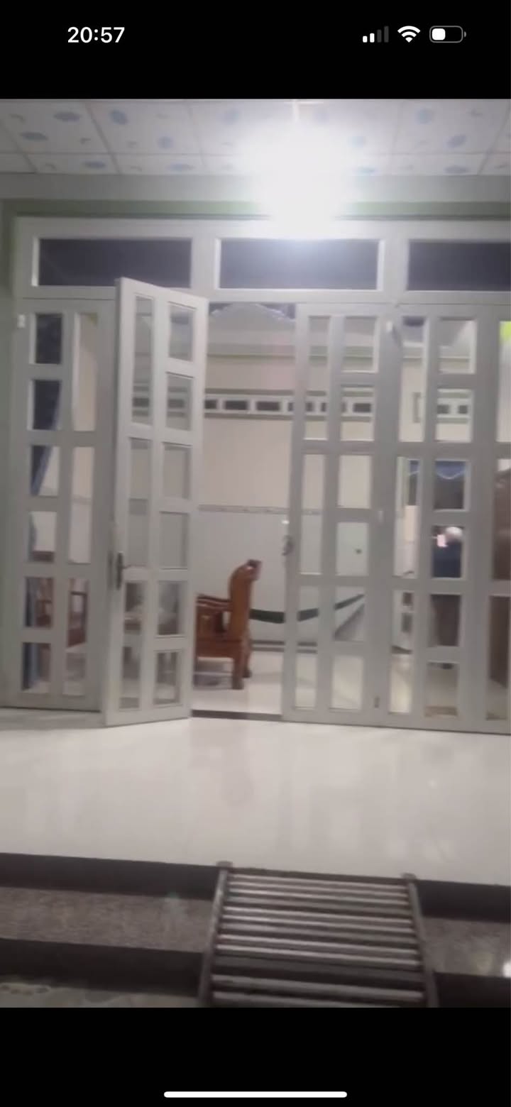 Nhà bán mới 95% tại KP Bàu Năng, Ninh Thạnh, Tây Ninh - Giá chỉ 1.25 tỷ!