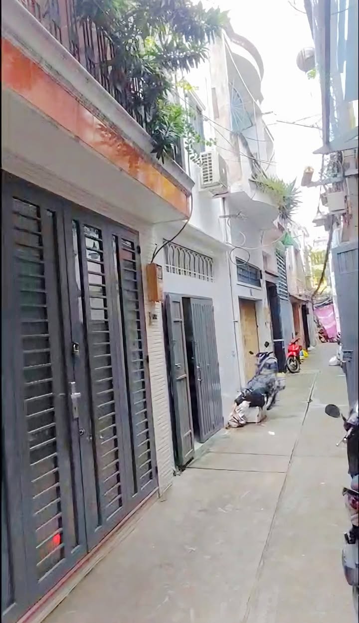 Nhà cho thuê đường Nguyễn Ngọc Lộc, quận 10, 34m² giá 9 triệu - Không gian sống lý tưởng!