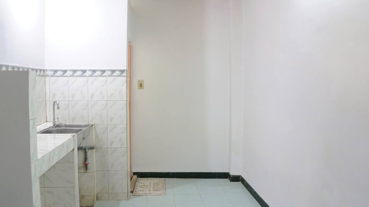 Nhà nguyên căn cho thuê hẻm 384 Lý Thái Tổ, Q10, Diện tích 15m² - Giá chỉ 5.5 triệu/tháng!