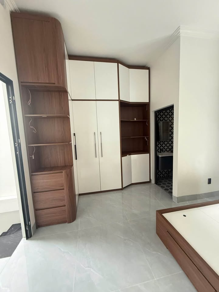 Nhà 2 tầng mới xây tại ngõ 141 đường Quang Trung, 61m² giá 1.8 tỷ - Sẵn sàng vào ở!