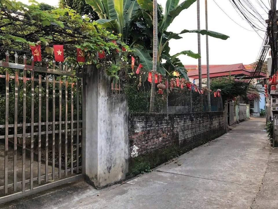 Bán lô đất Đinh Tiên Hoàng Yên Bái 360m² - Giá tốt, vị trí trung tâm!