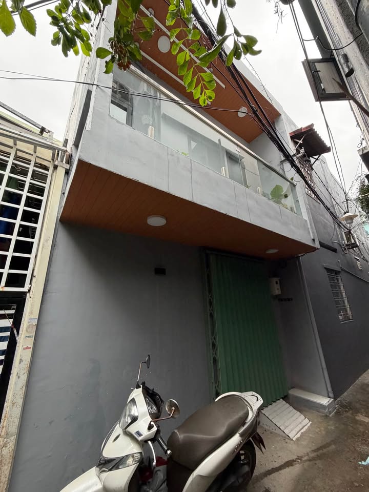 Nhà 2 tầng kiệt Trần Cao Vân, Đà Nẵng 28m² giá 2.49 tỷ - Thiết kế đẹp, sổ hồng nở hậu!