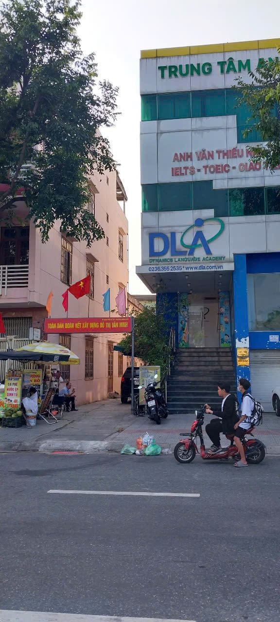 Cho thuê nhà phố mặt tiền đường 2/9, quận Hải Châu, Đà Nẵng - Giá chỉ 60 triệu/tháng!