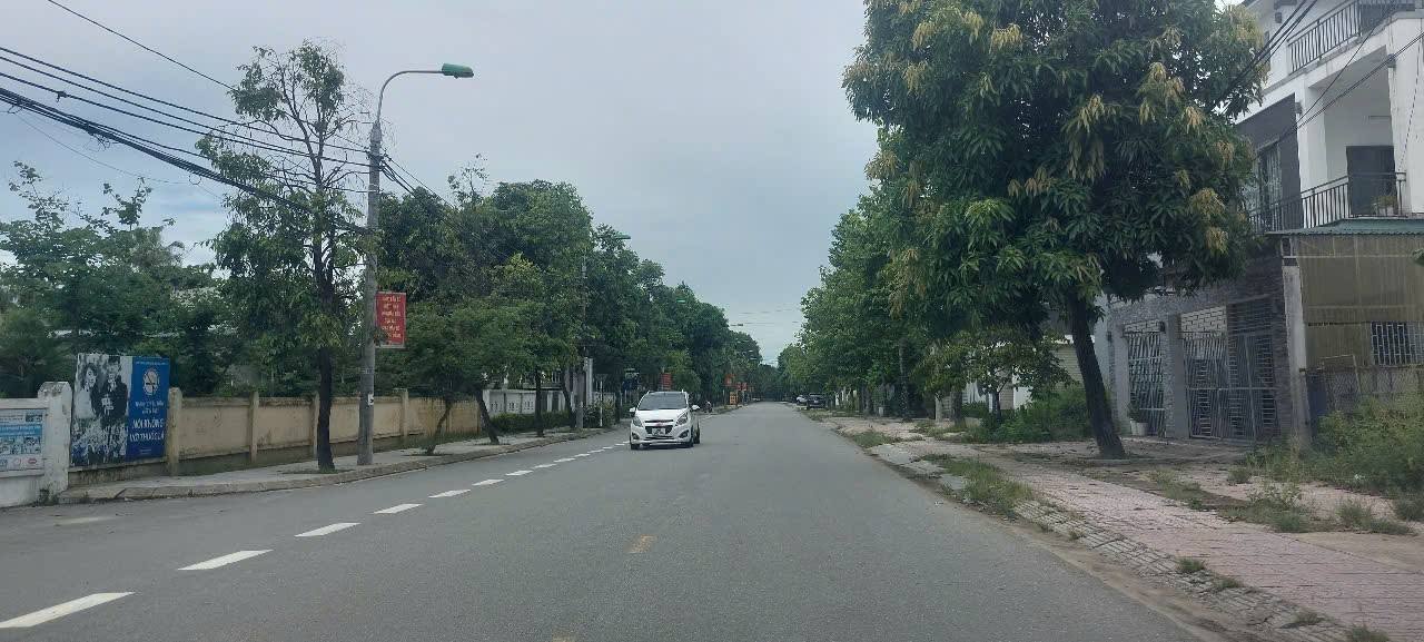 Đất nền tại Ngõ 121 Hà Hoàng, Thạch Trung, 152m² giá chỉ 4 tỷ - Cơ hội đầu tư tuyệt vời!